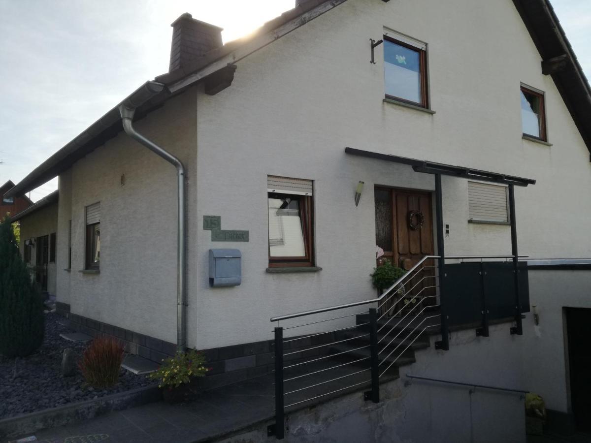 Ferienwohnung Edi Fischer Oberfell Exterior photo